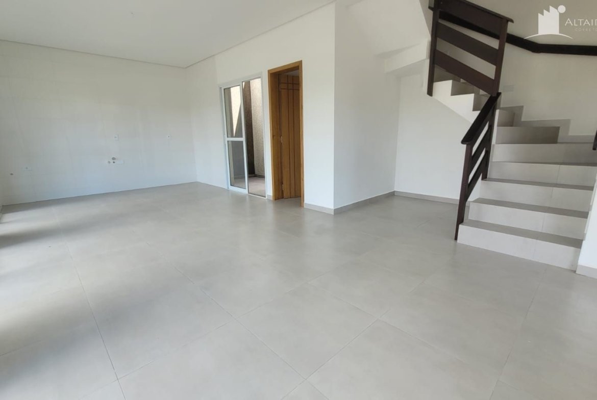 Sobrado Balneário Cambiju