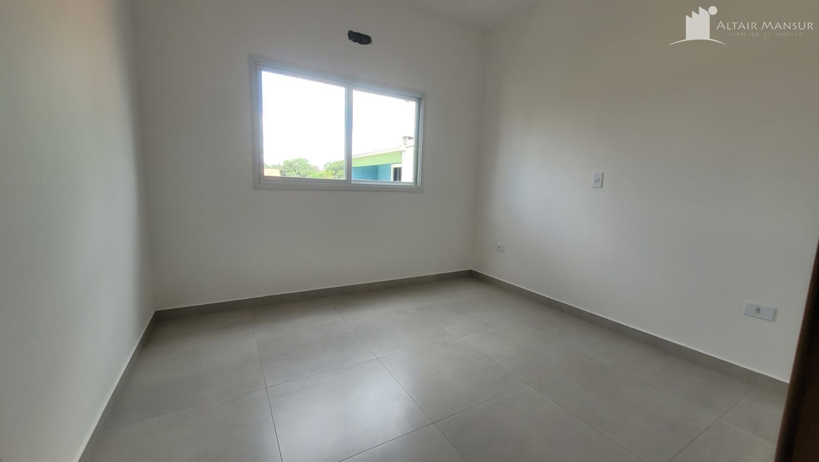 Sobrado Balneário Cambiju