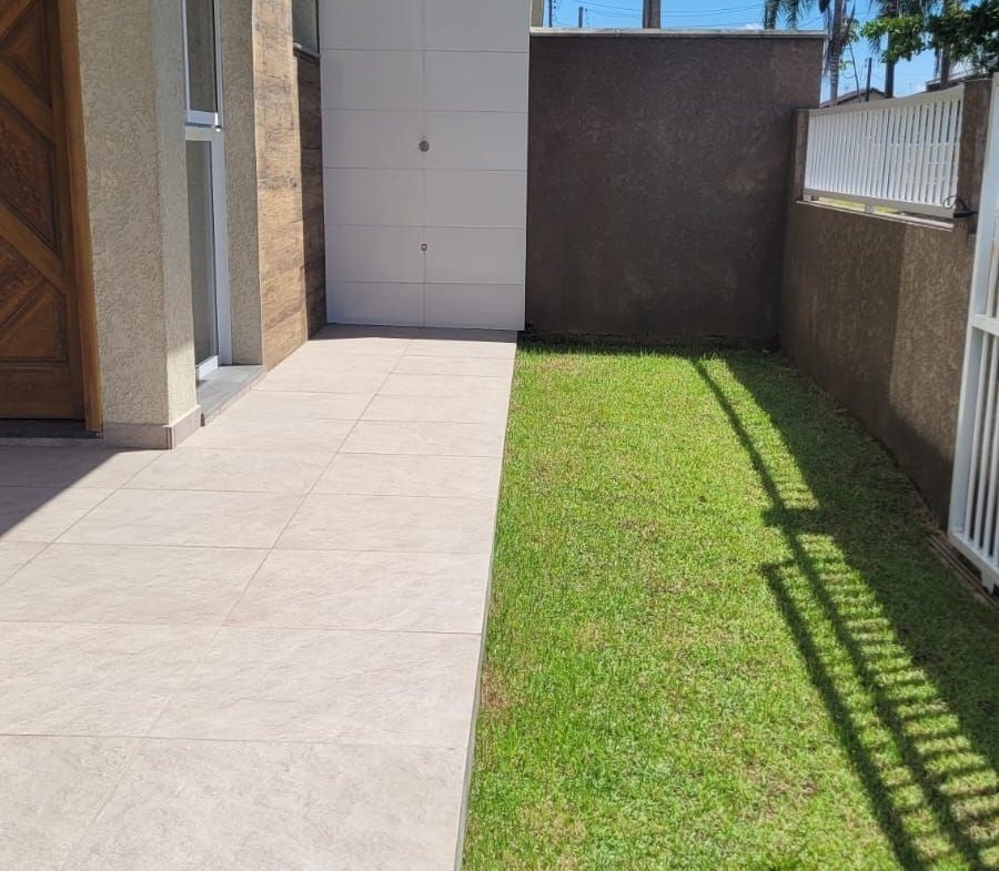Foto 3 de Casa à Venda em Itapoá SC - Bairro Cambijú - Altair Mansur Imóveis