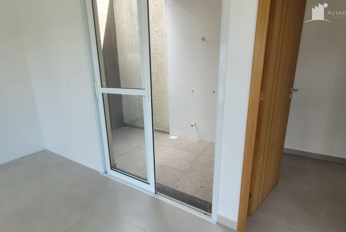 Foto 5 de Casa à Venda em Itapoá SC - Bairro Cambijú - Altair Mansur Imóveis