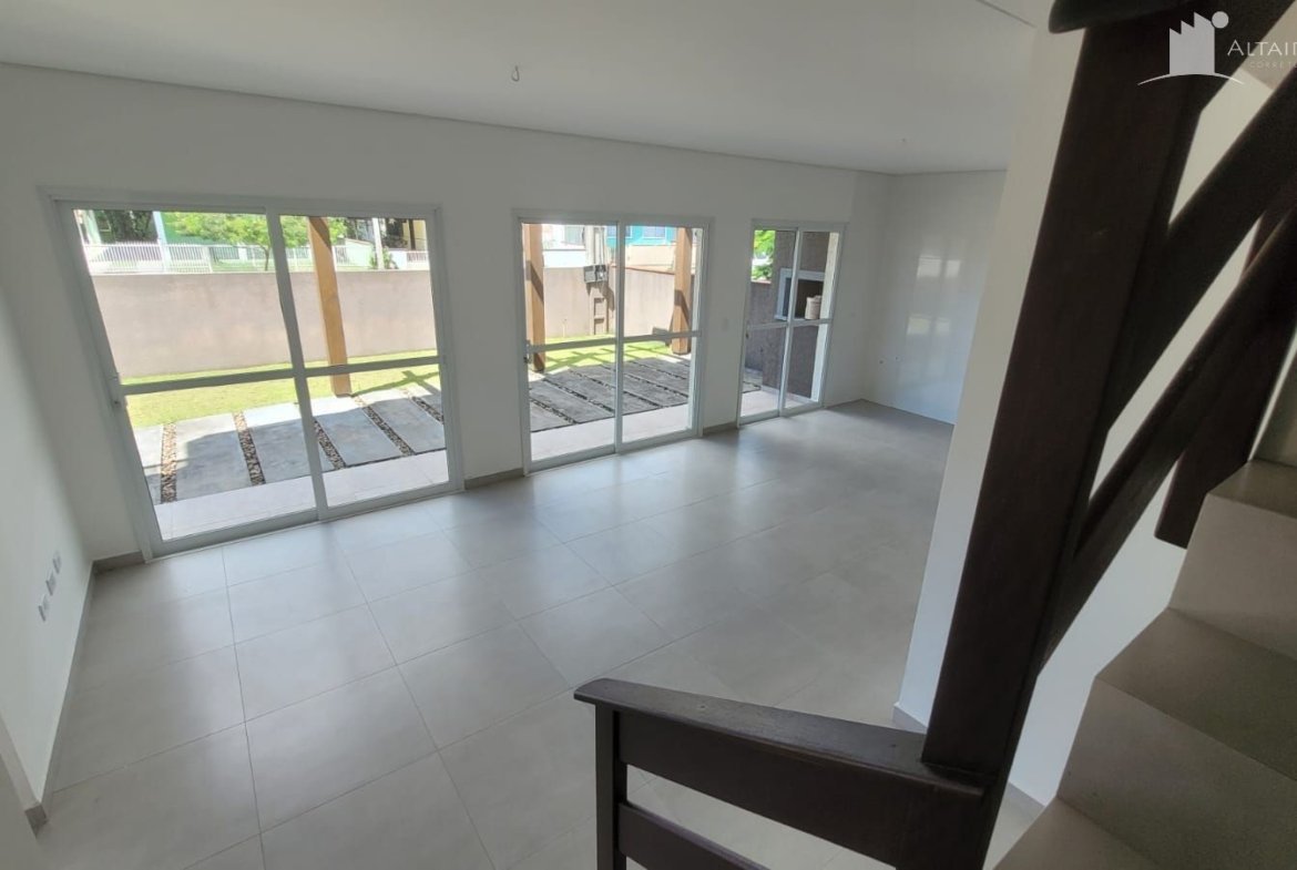 Sobrado Balneário Cambiju