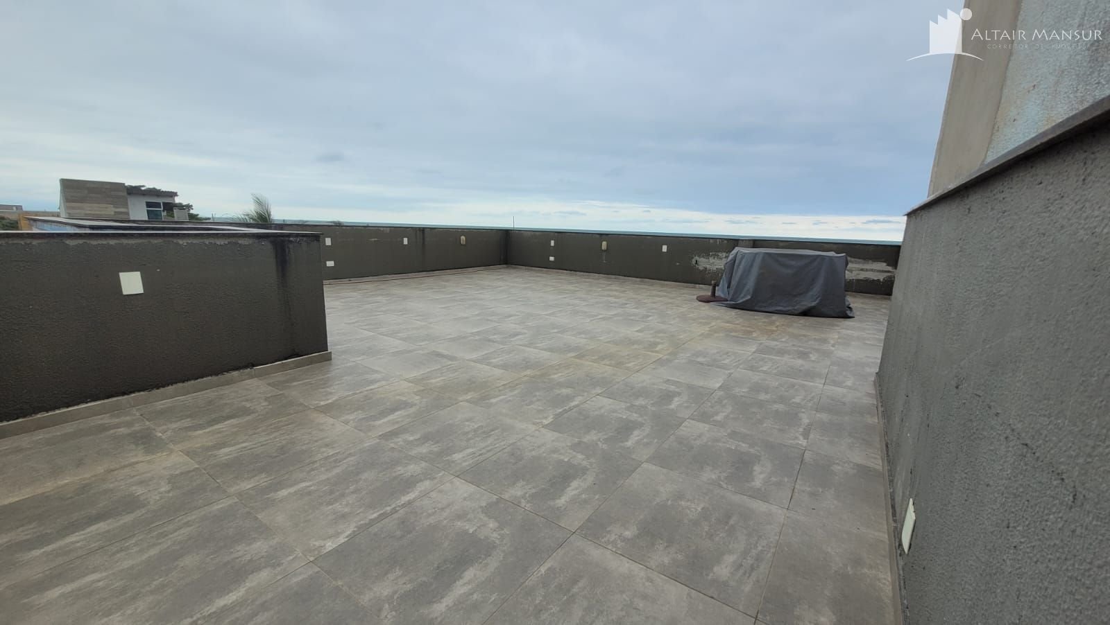 Apartamento frente mar