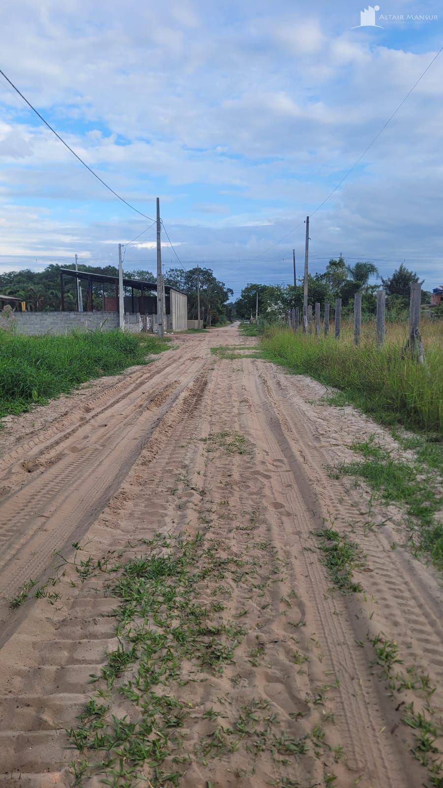 Terreno à Venda em Itapoá SC – Maresia – Foto 6 | Altair Mansur Imóveis Foto 6 de Terreno à Venda em Itapoá SC - Bairro Maresia - Altair Mansur Imóveis