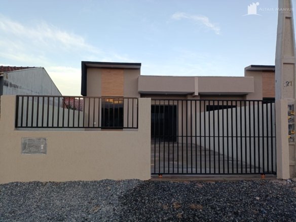 Foto 1 de Casa à Venda em Itapoá SC - Bairro São José - Altair Mansur Imóveis
