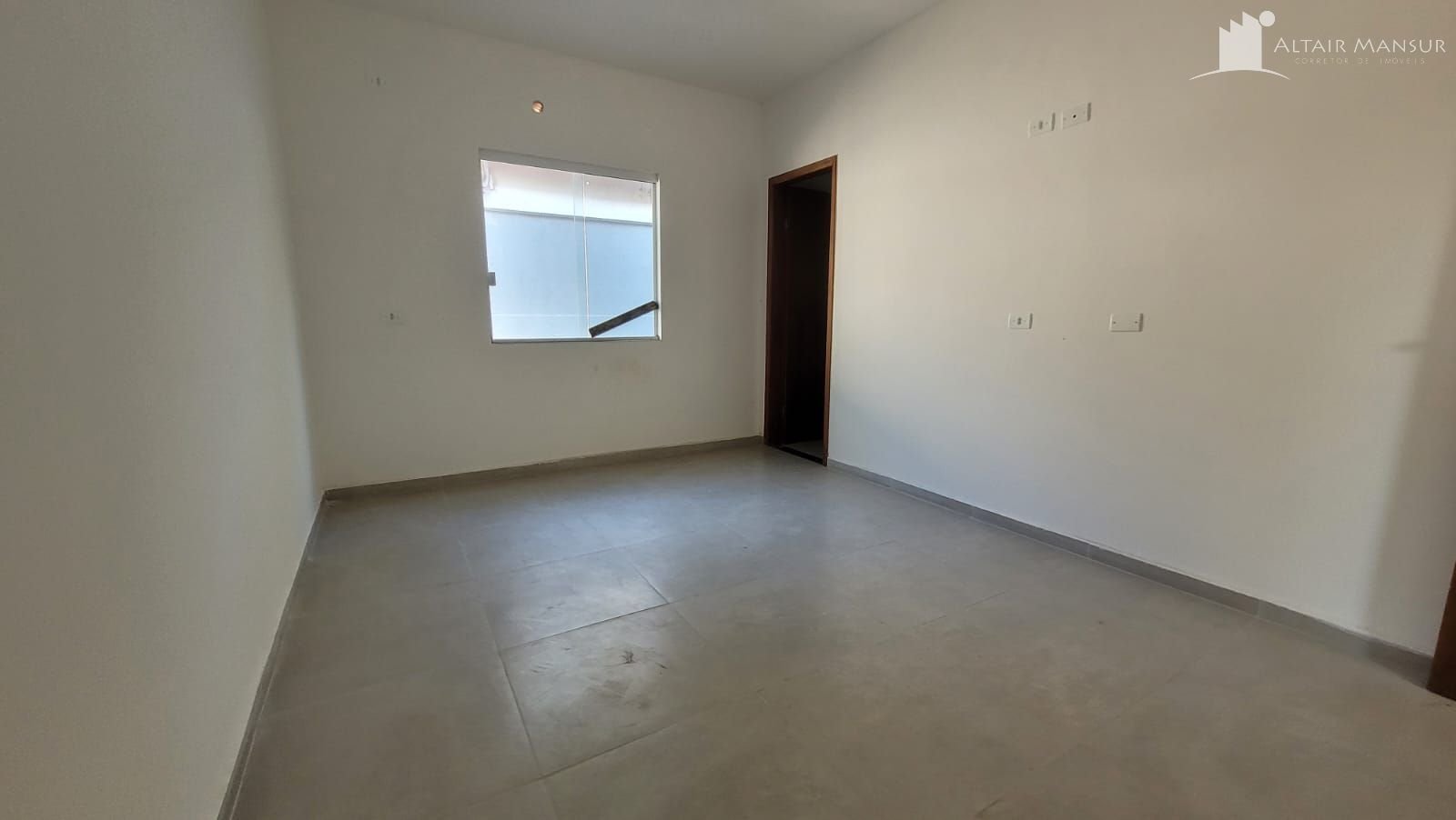 Foto 3 de Casa à Venda em Itapoá SC - Bairro Balneário Brasília - Altair Mansur Imóveis