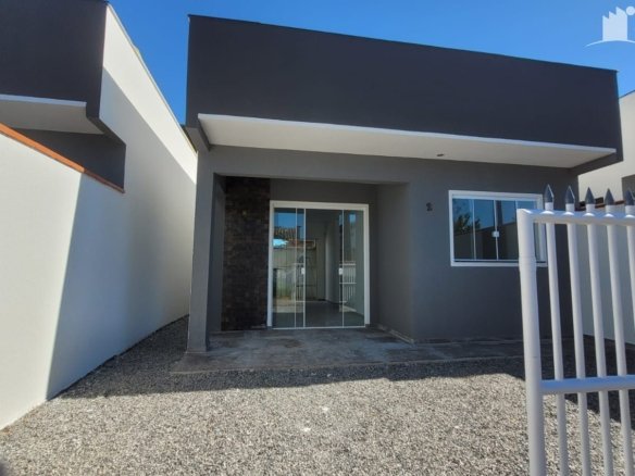Foto 1 de Casa à Venda em Itapoá SC - Bairro Balneário São José - Altair Mansur Imóveis
