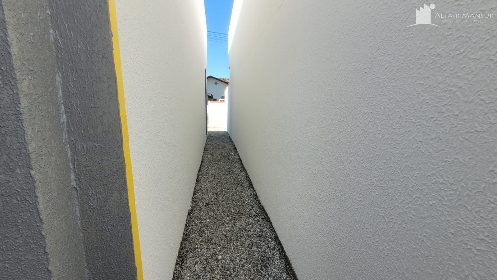 Casa nova com 2 dormitórios