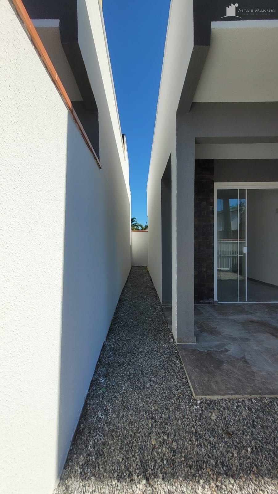 Foto 4 de Casa à Venda em Itapoá SC - Bairro Balneário São José - Altair Mansur Imóveis