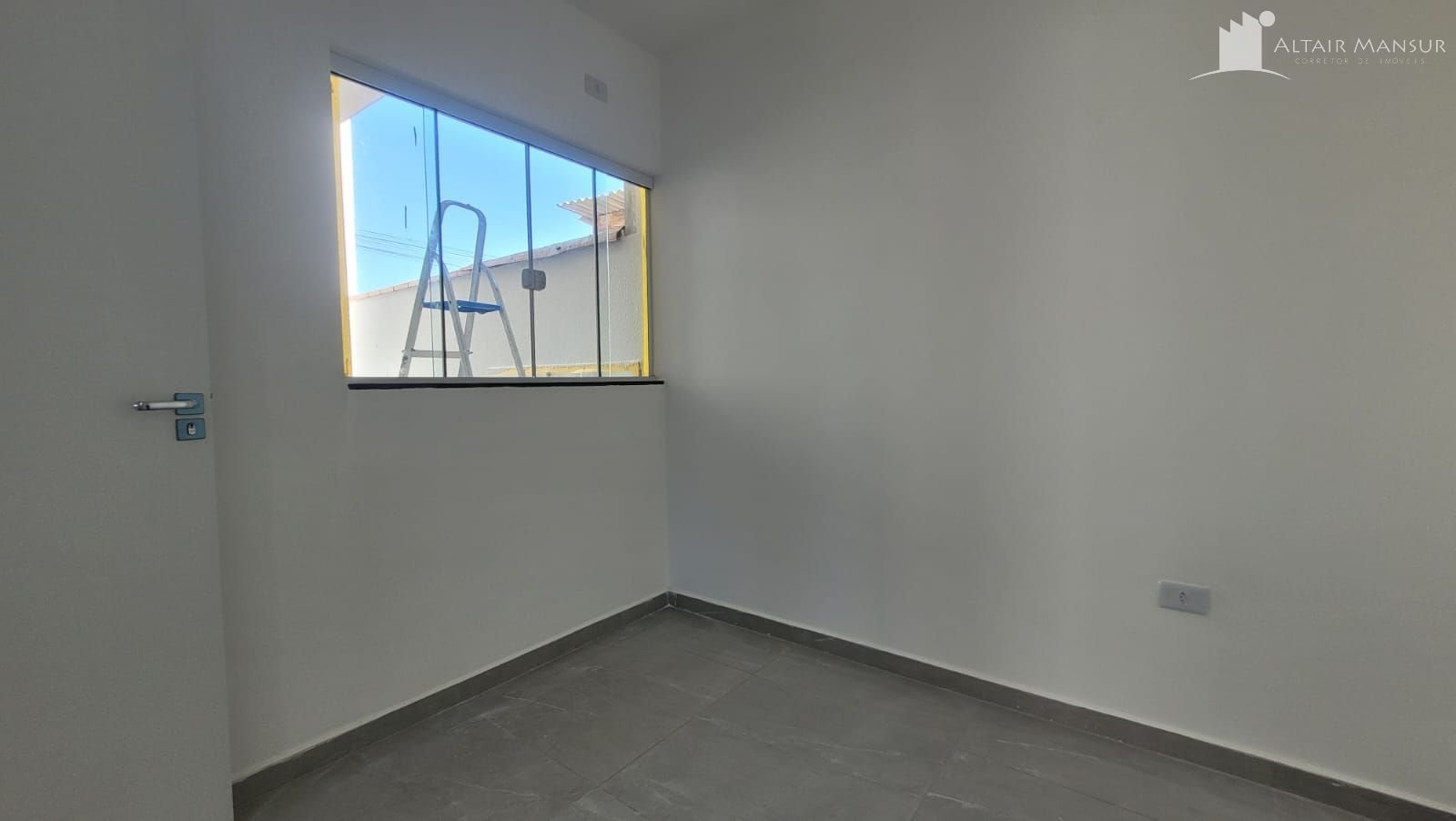 Casa nova com 2 dormitórios