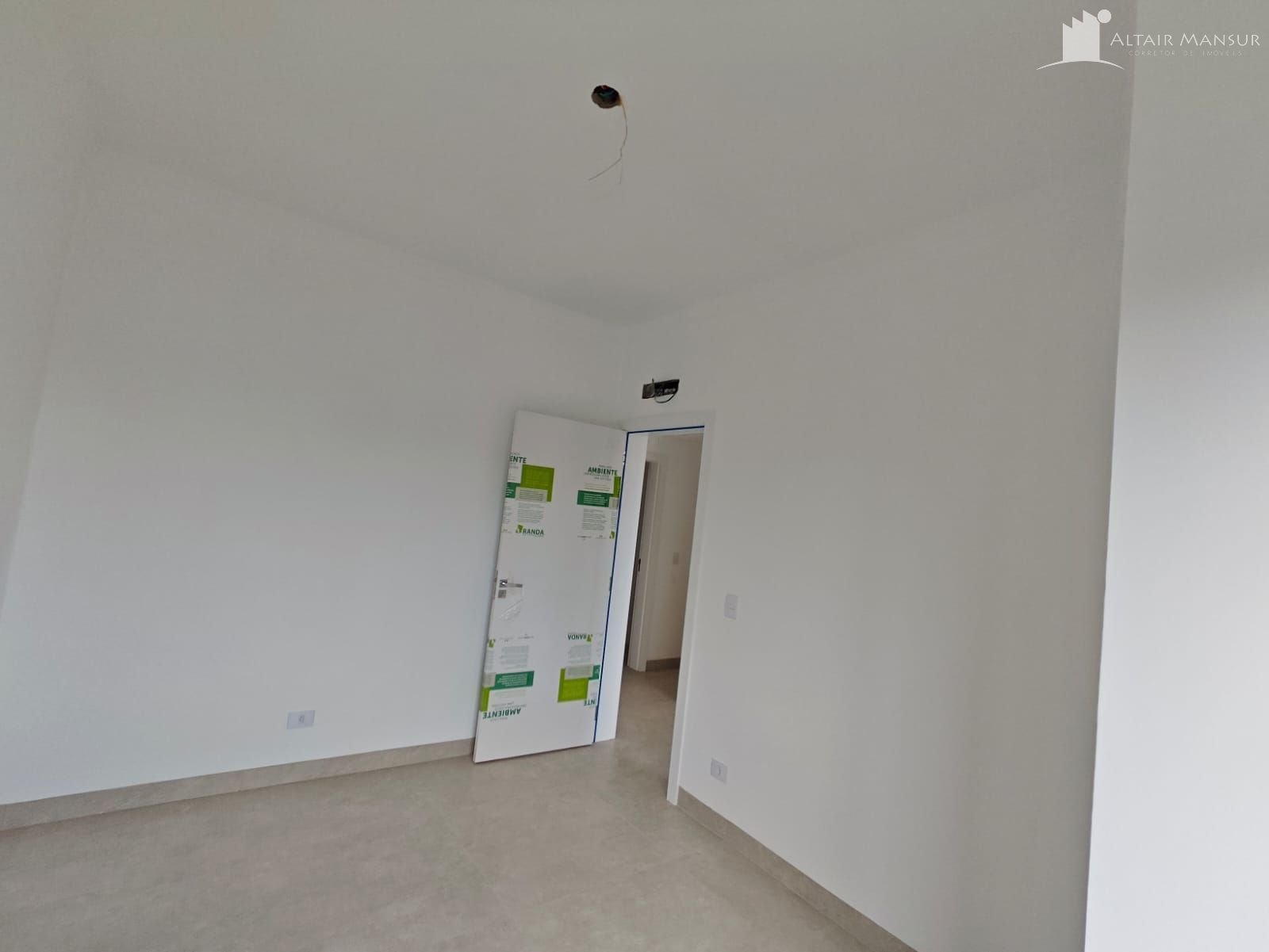 Apartamento com  3 dormitórios
