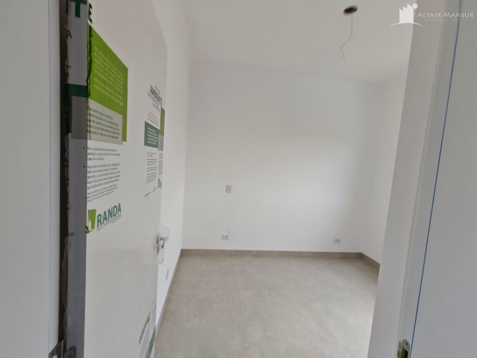 Apartamento com  3 dormitórios