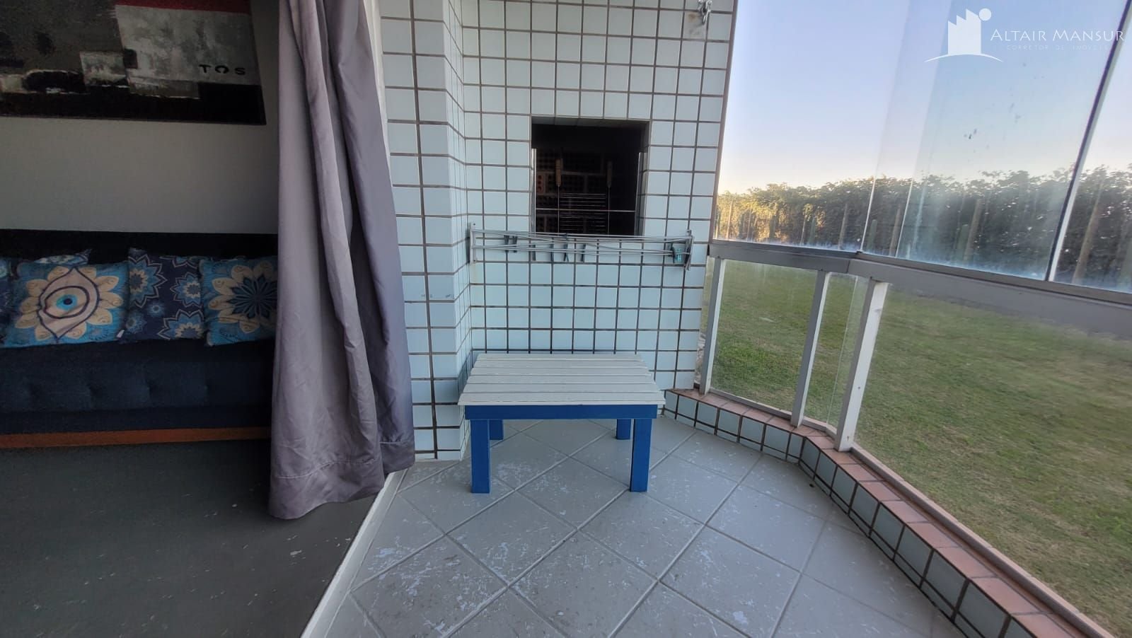 Apartamento em condominio Beira mar pé na areia