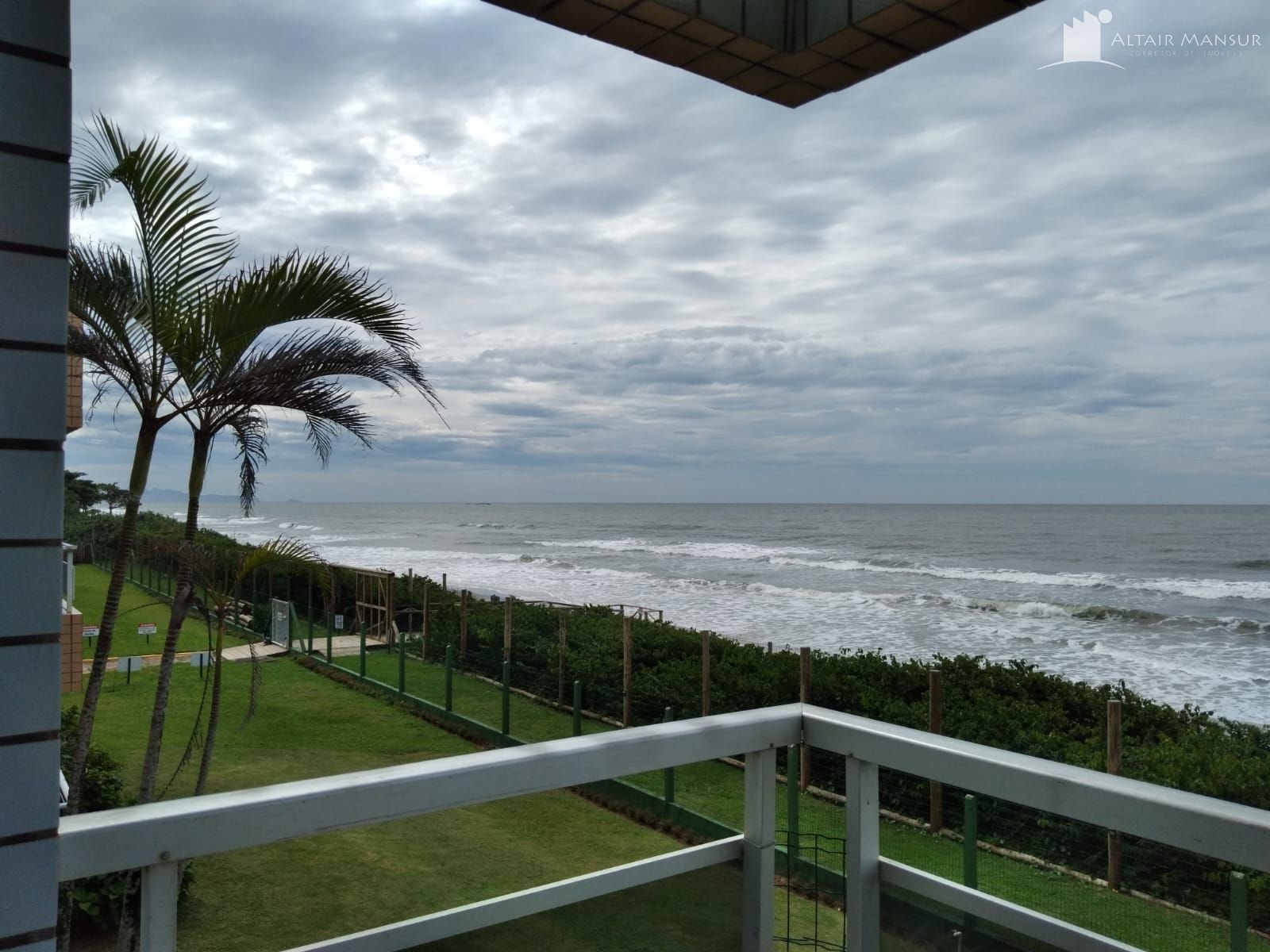 Foto 1 de Apartamento à Venda em Itapoá SC - Bairro Maresia - Altair Mansur Imóveis