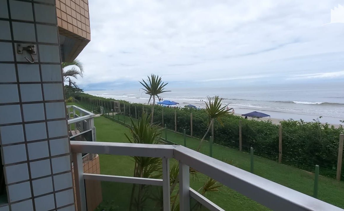 Apartamento frente mar com 3 quartos 2 vagas