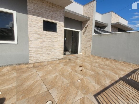 Foto 1 de Casa à Venda em Itapoá SC - Bairro Itapema do Norte - Altair Mansur Imóveis