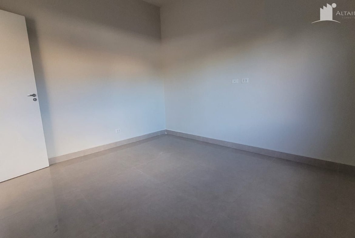 Casa com 2 quartos sendo 1 suite