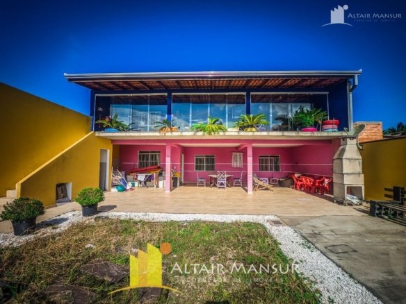 Foto 1 de Casa à Venda em Itapoá SC - Bairro Itapema do Norte - Altair Mansur Imóveis