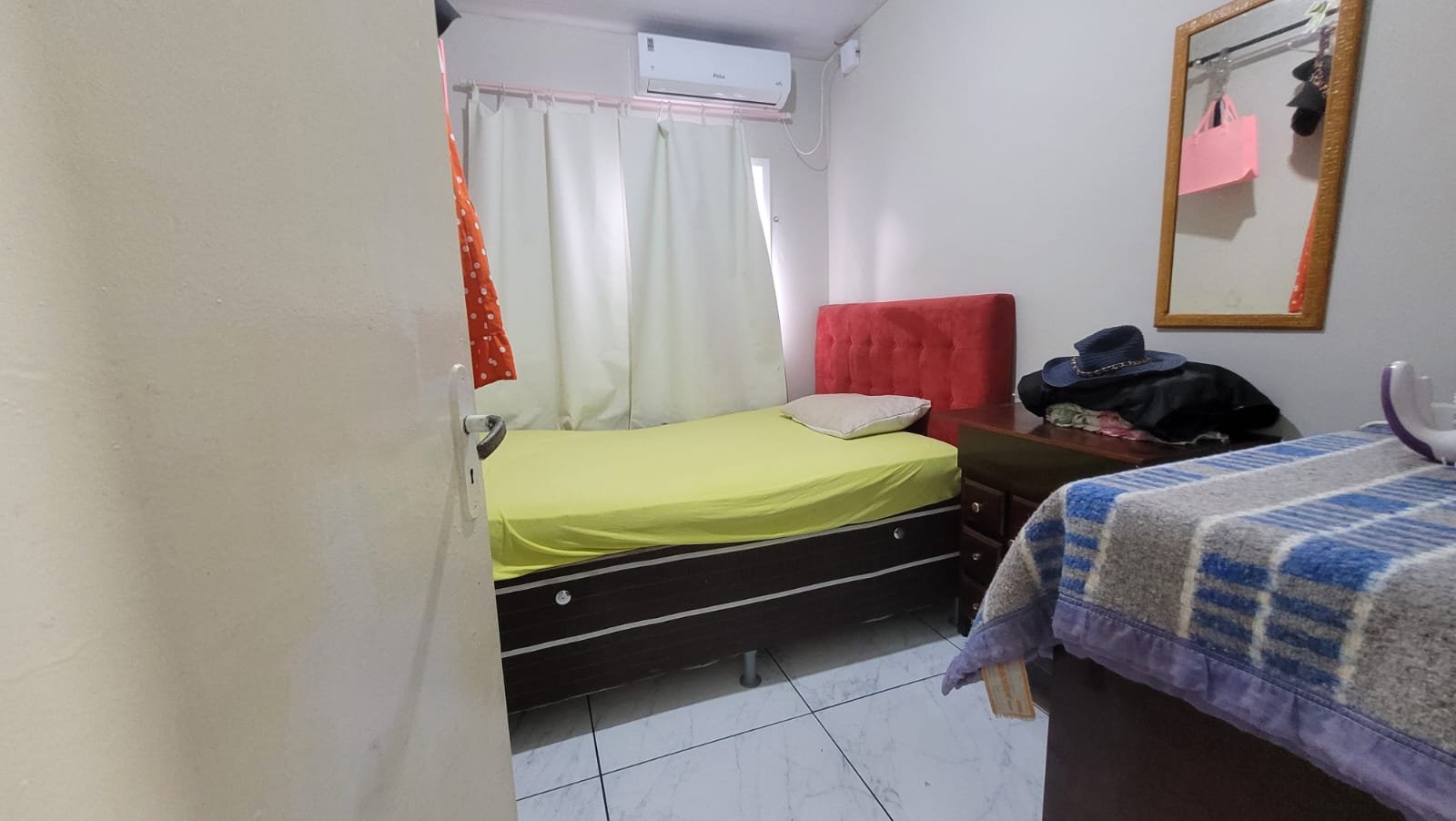Casa com 3 quartos sendo duas suites