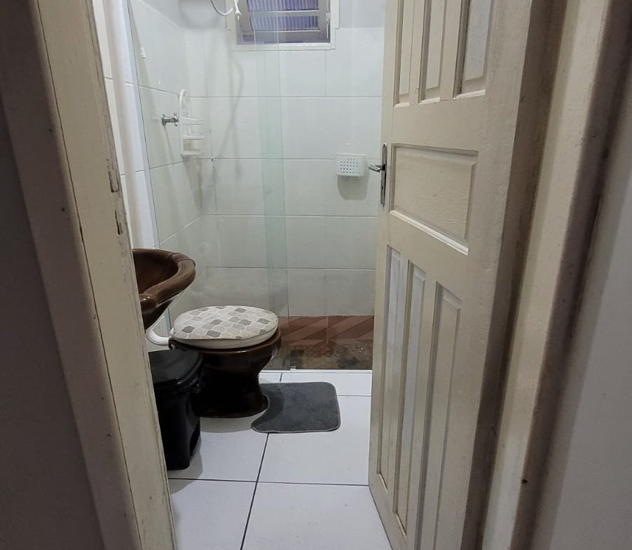 Casa com 3 quartos sendo duas suites