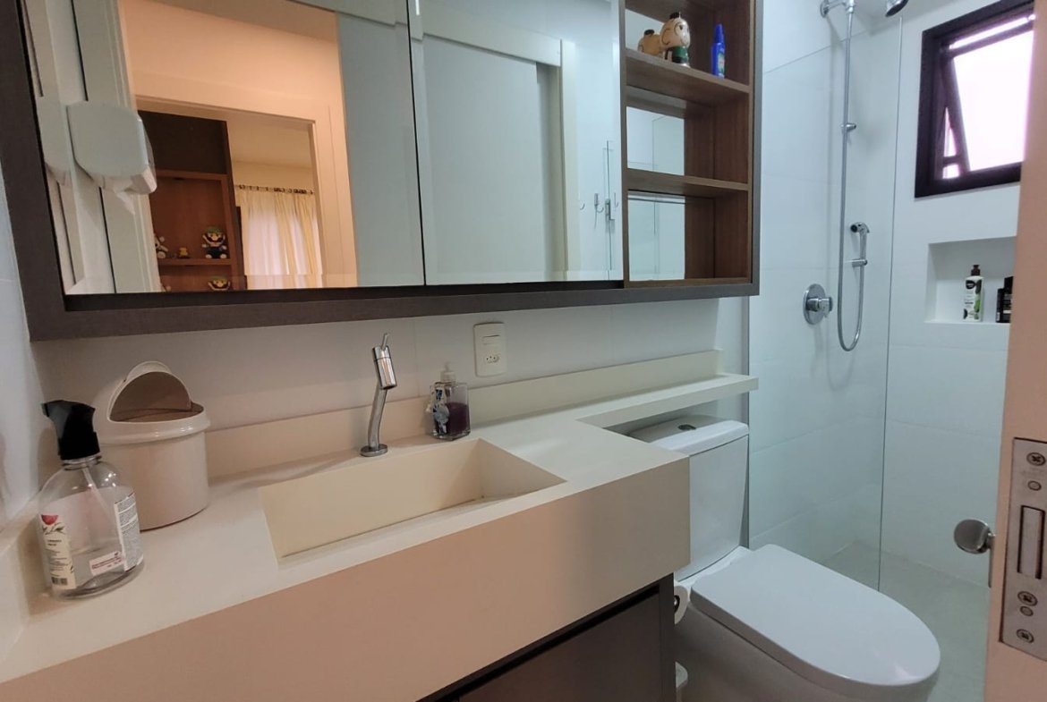 Apartamento em Itapema do Norte no Pedra Poá