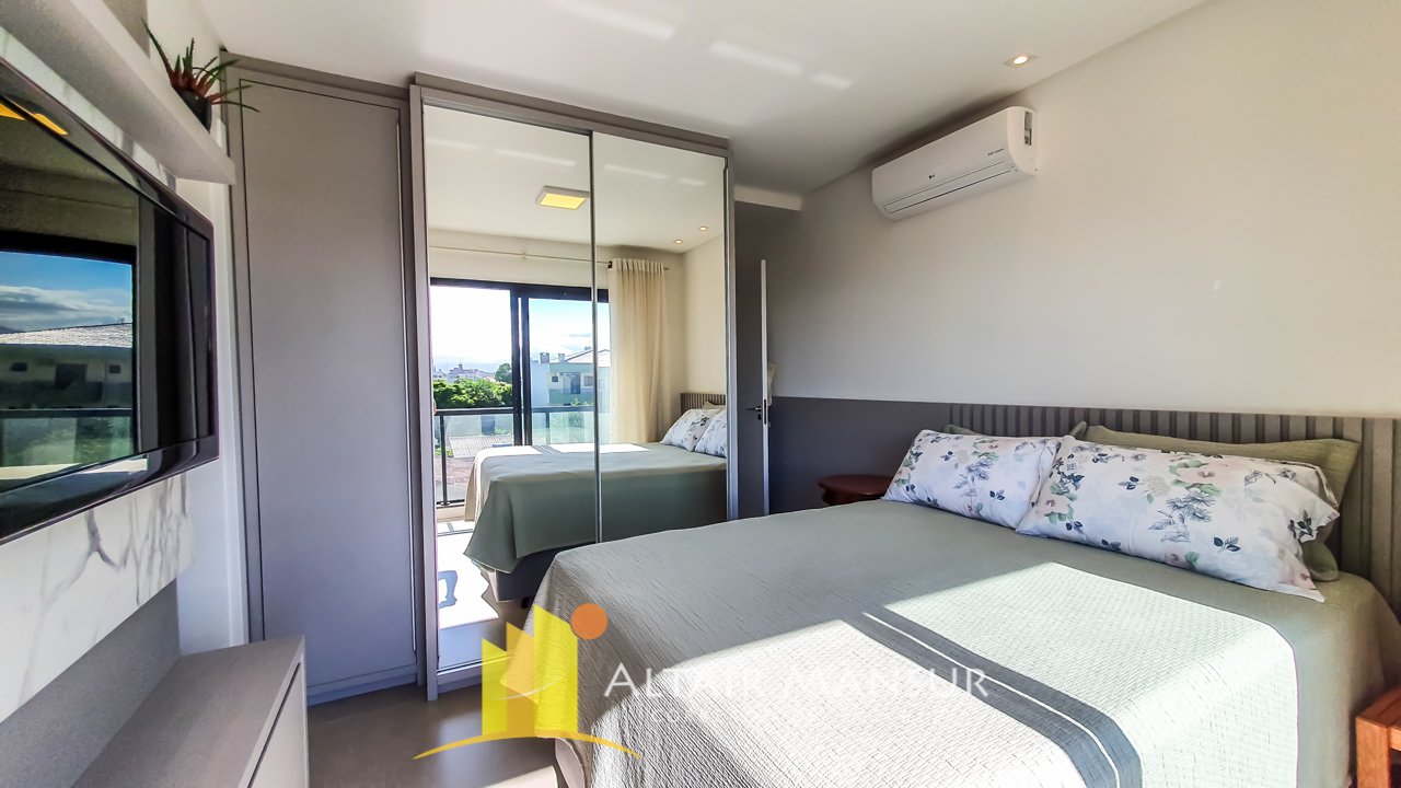 Apartamento em Itapema do Norte no Pedra Poá