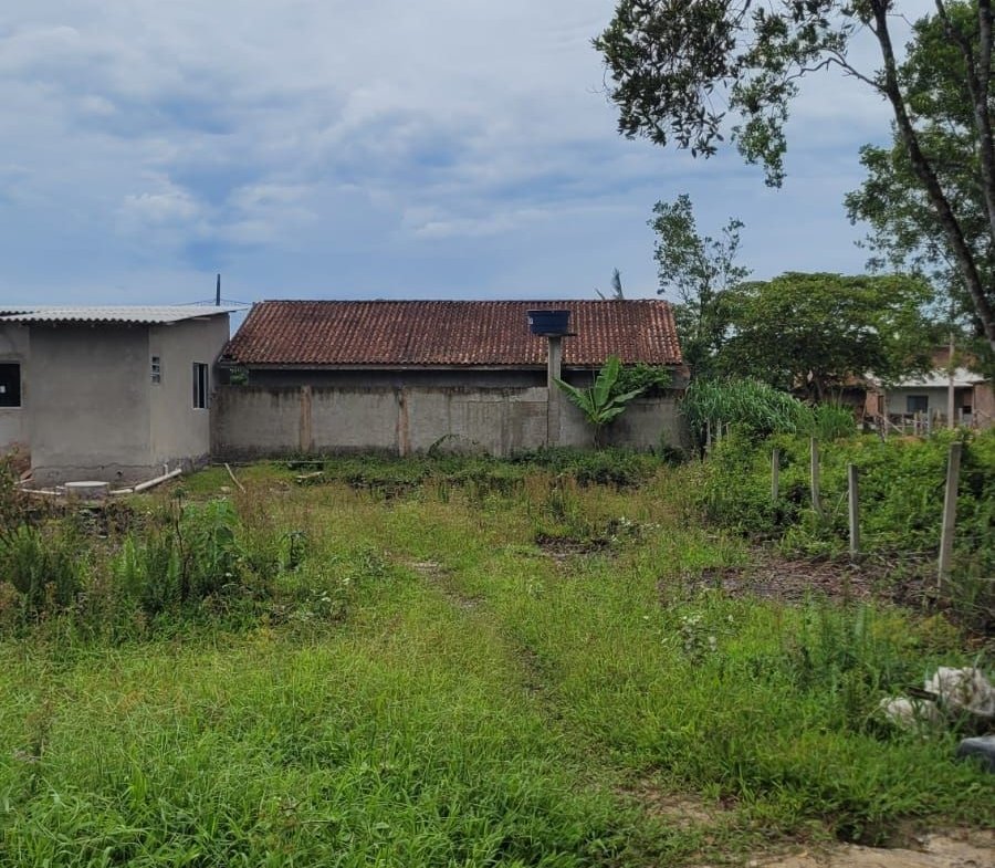 Terreno limpo com 409 ,60 metros