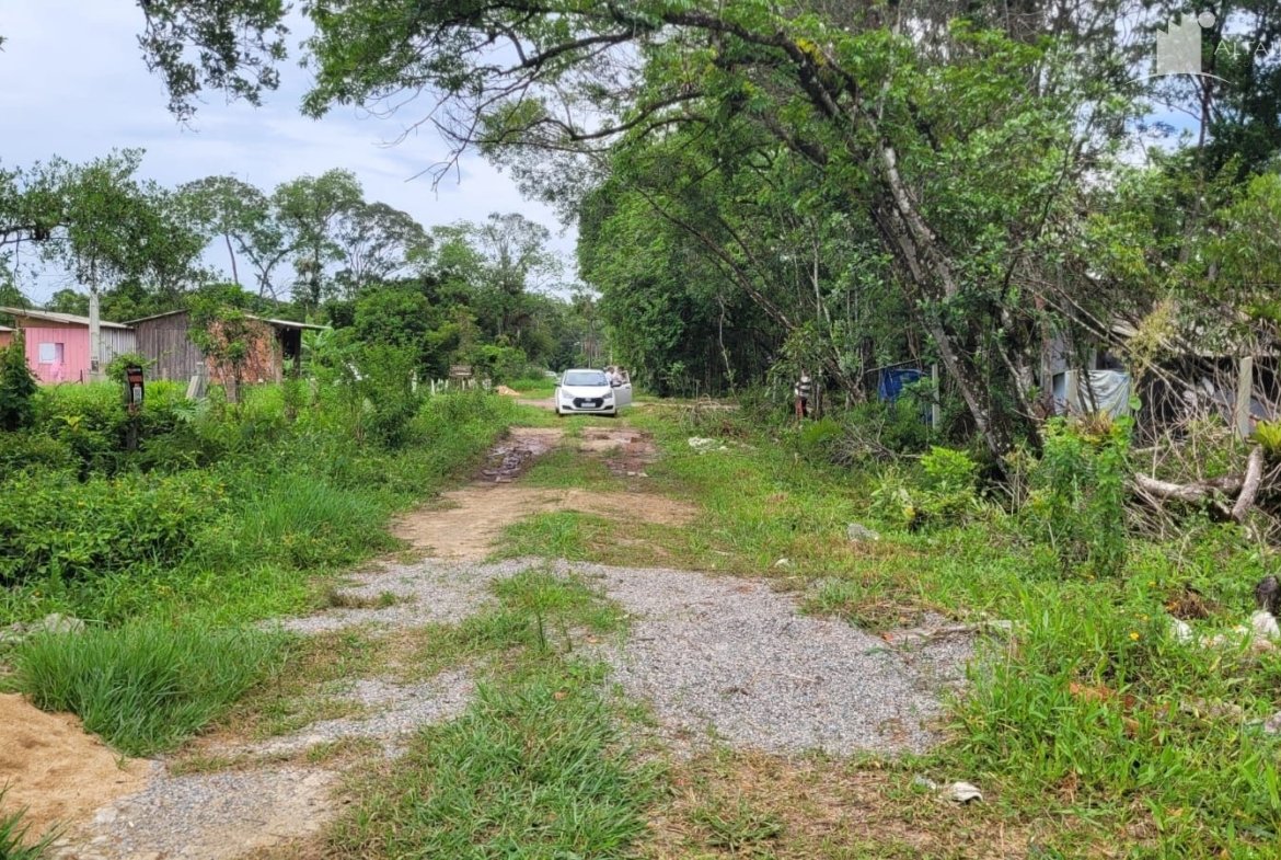 Terreno limpo com 409 ,60 metros